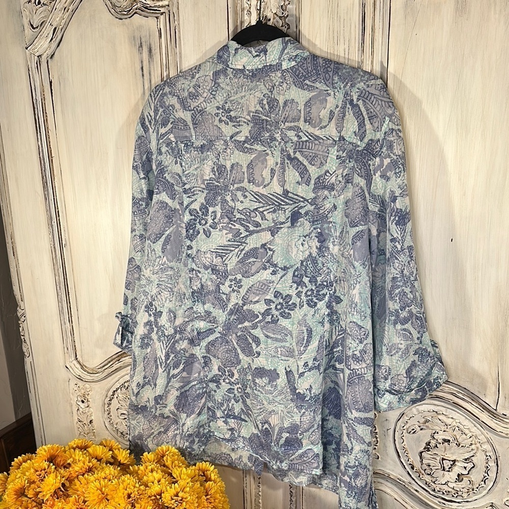 Ruby Rd. Graphic Mid Sleeve Button Down Blue Top … - image 8